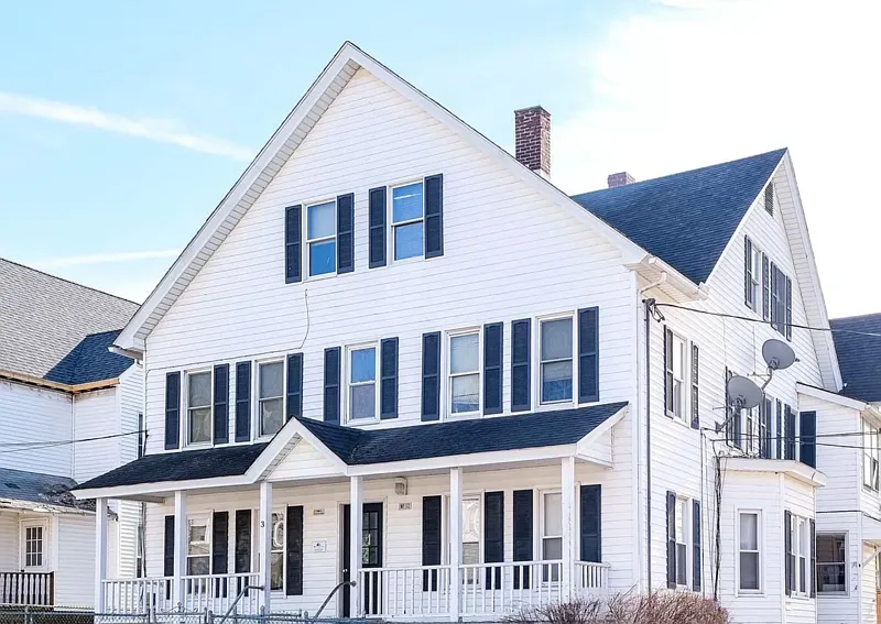 3 Charles St #2L
