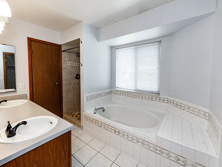 4920 Wilkin Dr — Photo 28