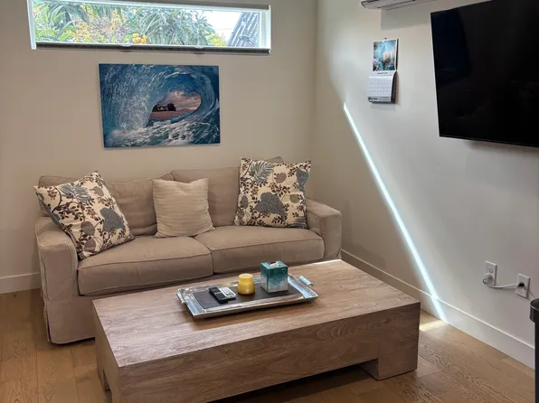 1533 Beryl St, San Diego, CA 92109