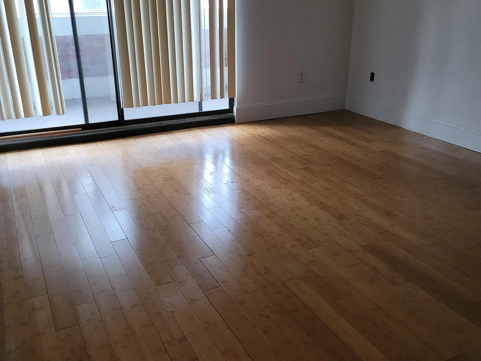 2 bed, 1340 sqft, $2,500 — Photo 3