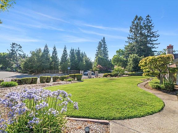 4th image of 14662 Stonebridge Dr