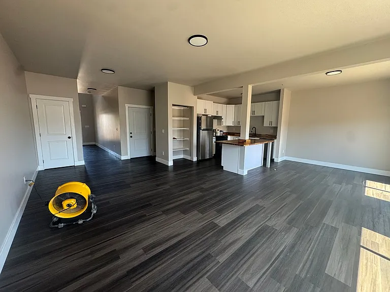 144 Allison Ave — Photo 7