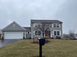 9277 Stone View Dr NE, Rockford, MI 49341