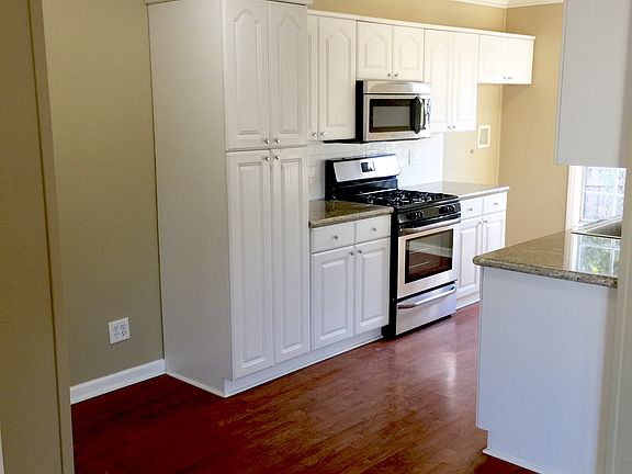 4th image of 5553 N Earle St