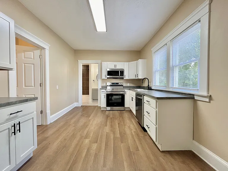 480 Spicer St #1 — Photo 7