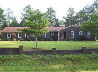 909 40th St E, Tifton, GA 31794