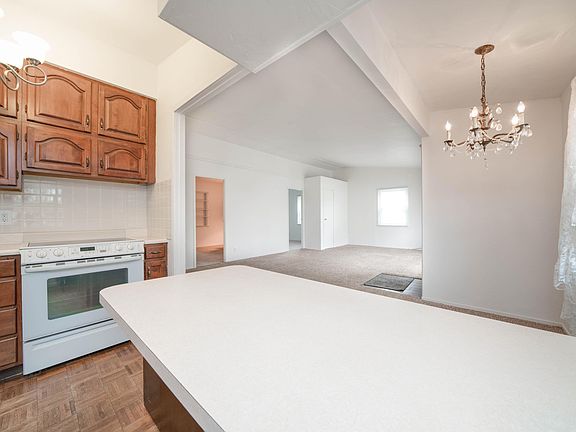 2nd image of 2611 Cimarron Dr