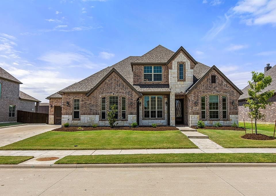1st image of 1608 Serra Dr