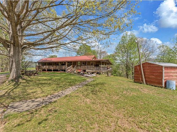 2nd image of 55 Brier Ridge Rd