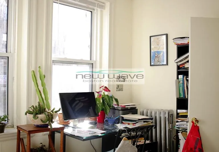 51 Queensberry St #5 — Photo 7