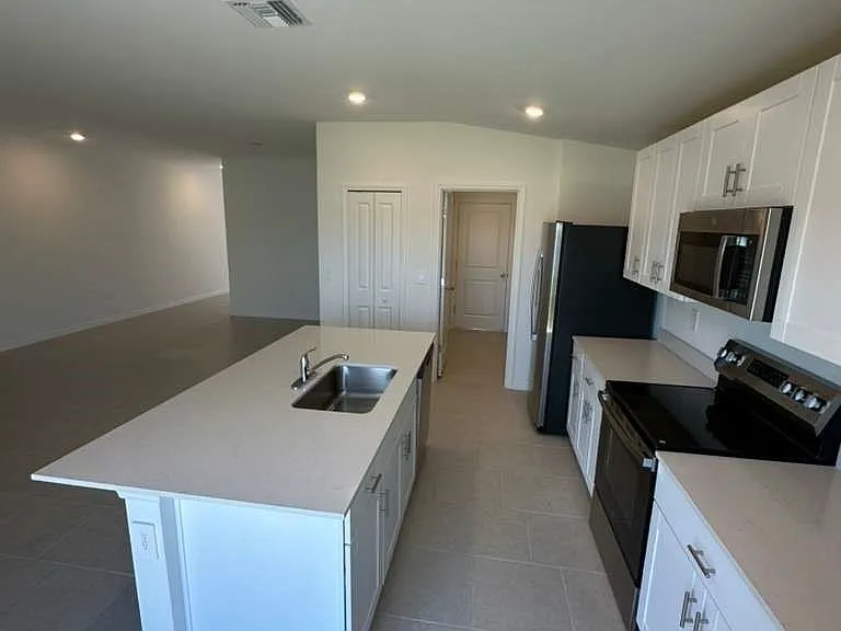 11918 Savanna Lakes Blvd — Photo 10