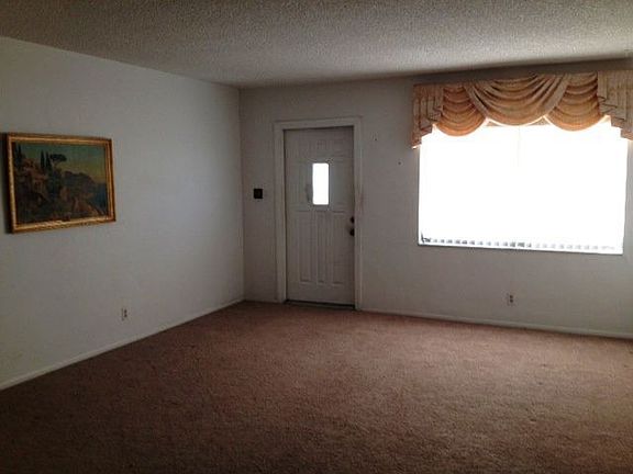 3rd image of 5807 NW 82nd Ave