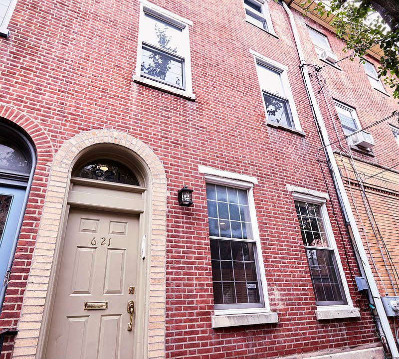 Welcome to 621 S. 10th St!