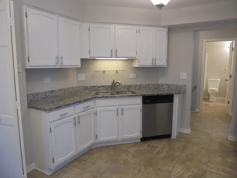 1122 Saint Andrews Ct #1122 — Photo 11