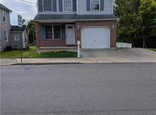 1242 2nd N, Catasauqua, PA 18032