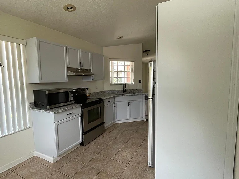 132 Burnsed Pl — Photo 16