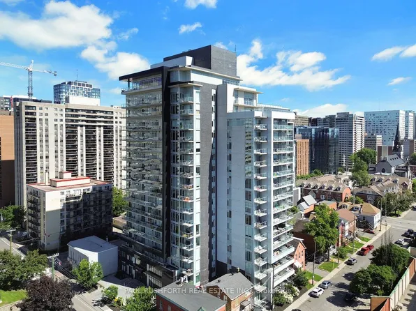 255 Bay St, Ottawa, ON