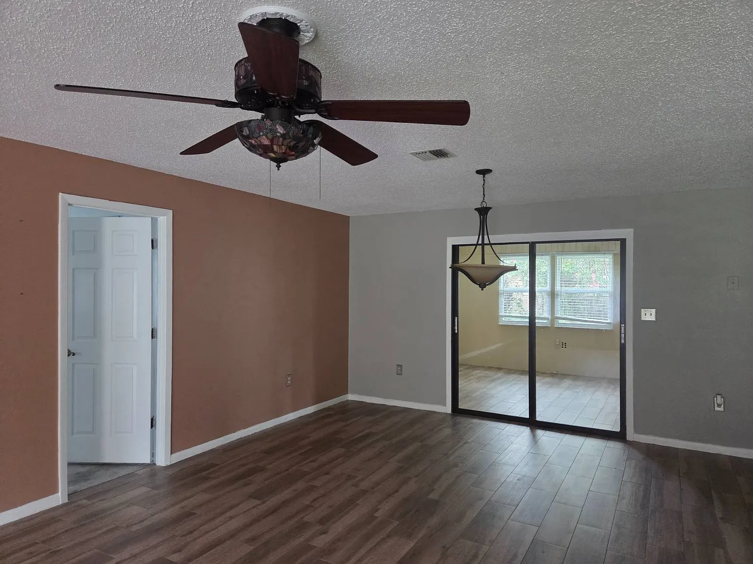 2 bed, 2.0 bath, 1550 sqft, $1,650 — Photo 4