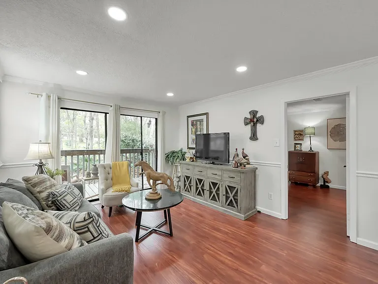 3900 Aspen Dr #108 — Photo 6