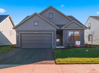 10965 37th St N, Lake Elmo, MN 55042