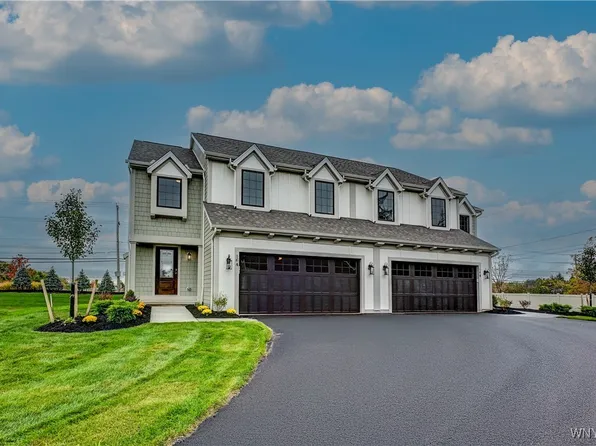 16 A Stonham Pl N #201, Amherst, NY 14221