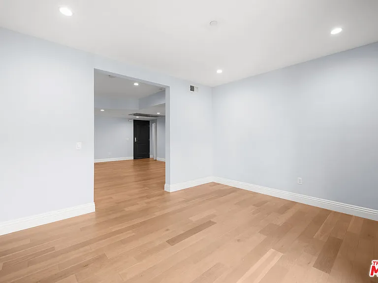 2939 W Leeward Ave #407 — Photo 20