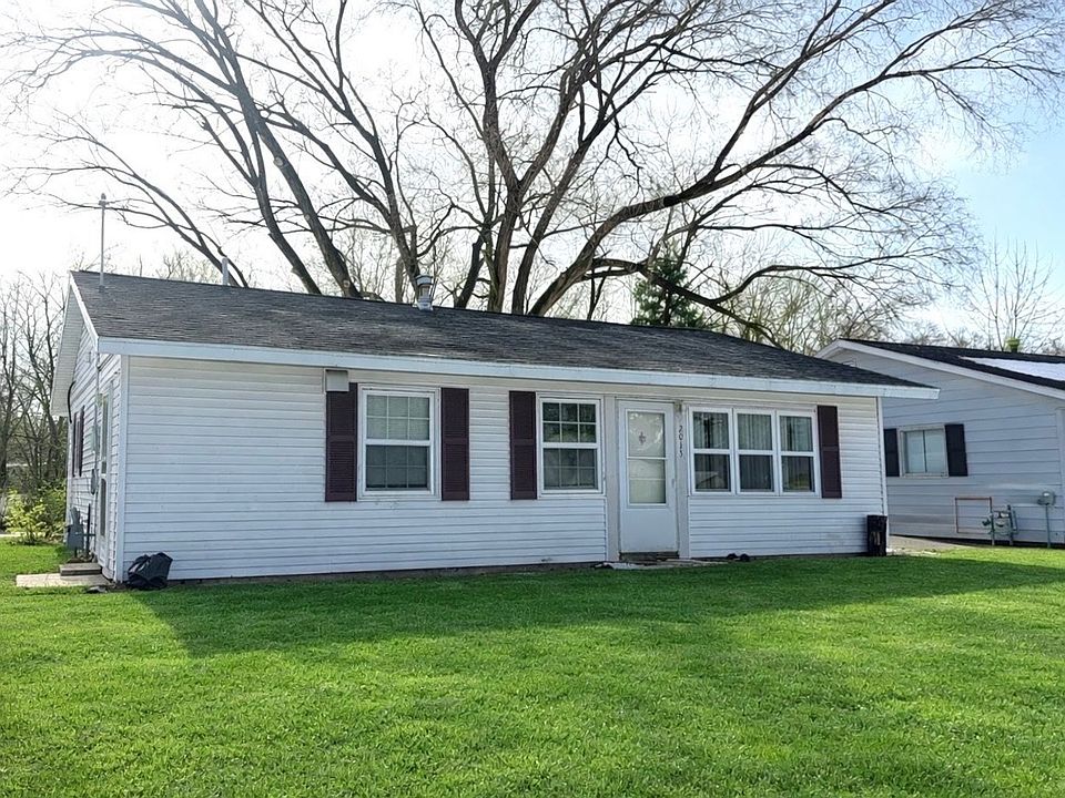 1st image of 2015 Southwood Dr
