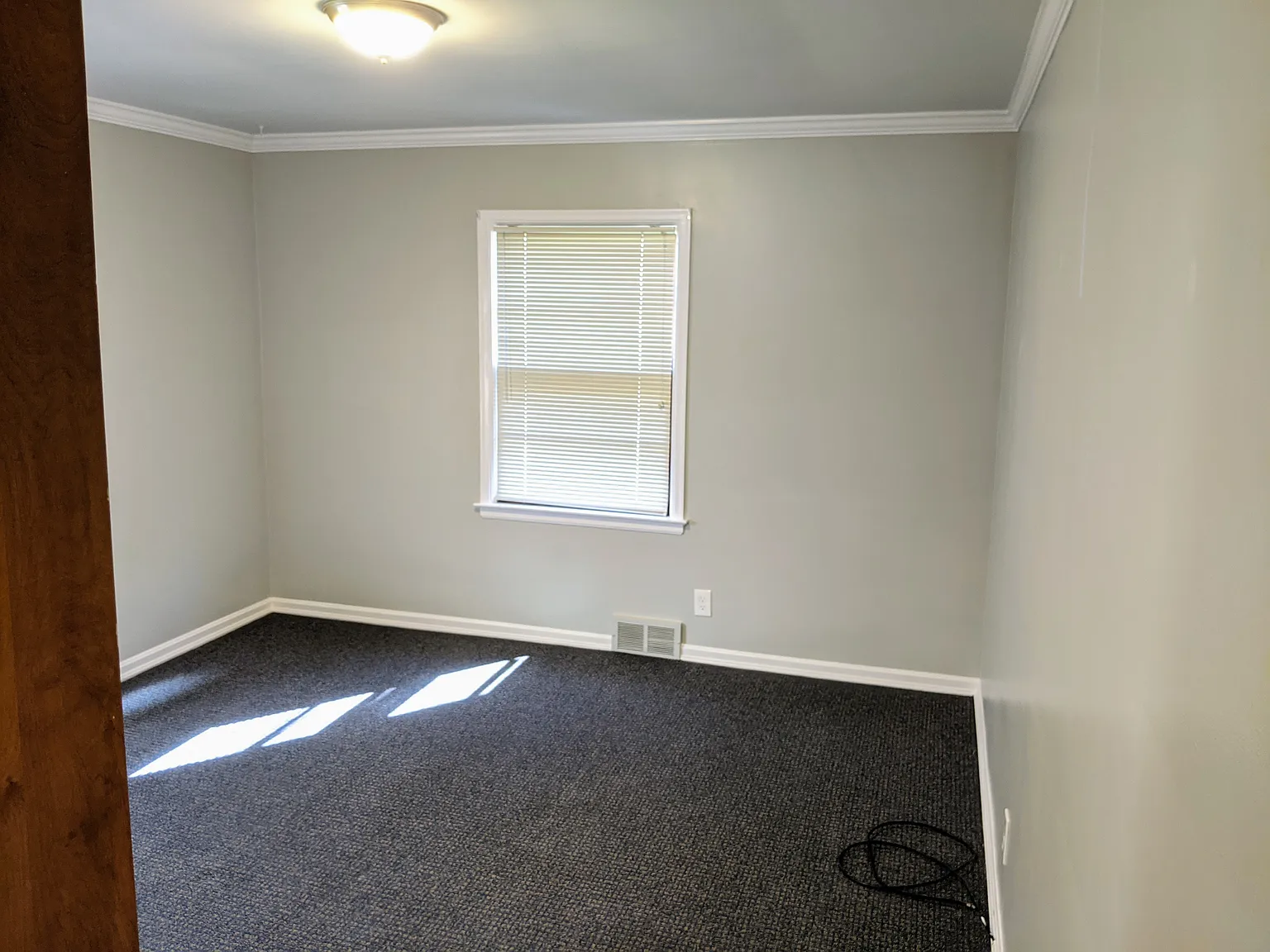 2 bed, 1980 sqft, $1,050 — Photo 3
