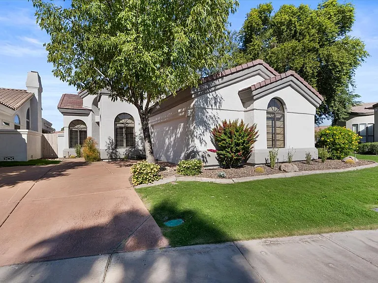 8292 E Cortez Dr — Photo 8