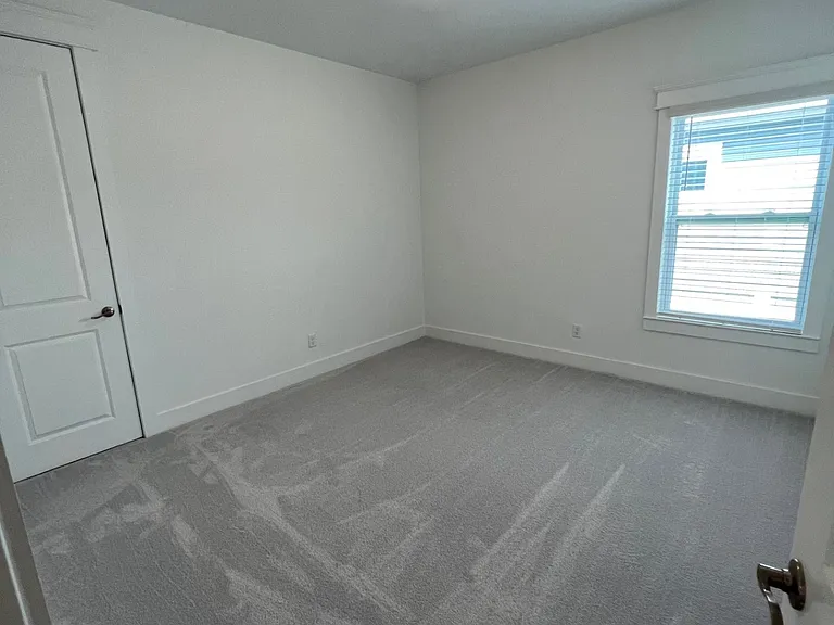 821 Breakfast Point Blvd — Photo 8
