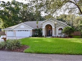2410 Heather Manor Ln, Lutz, FL 33549