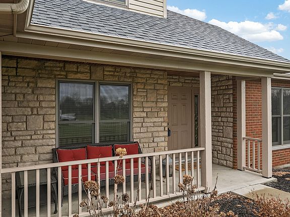 4th image of 8604 Roth Farm Ln