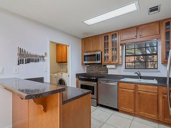 5th image of 708 Avenue Du Fontaine