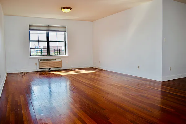 Rented by Brown Harris Stevens | media 2