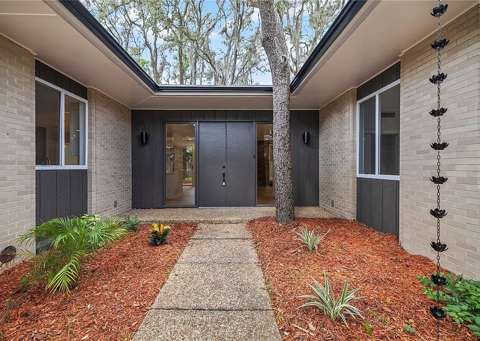 1st image of 426 Fern Cliff Ave