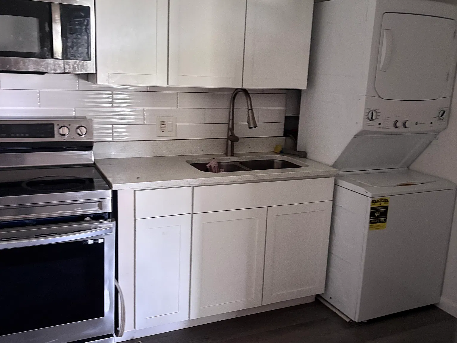 1 bed, $650 — Photo 1