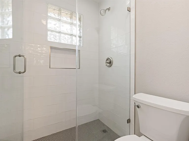 6105 Sun Vista Dr — Photo 10