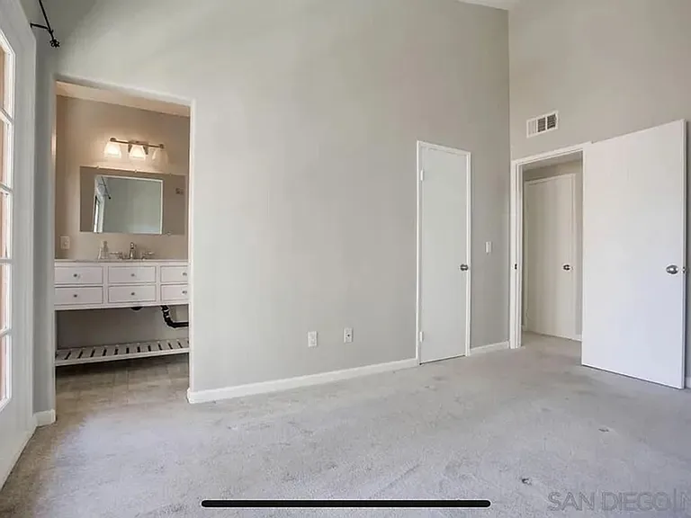 1111 Eureka St #8 — Photo 15