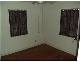 3rd image of 2719 Bayside Dr S