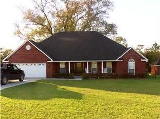 5405 Remington Rd, Moss Point, MS 39562