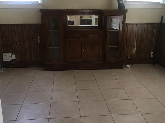 4th image of 3815 E Fountain St