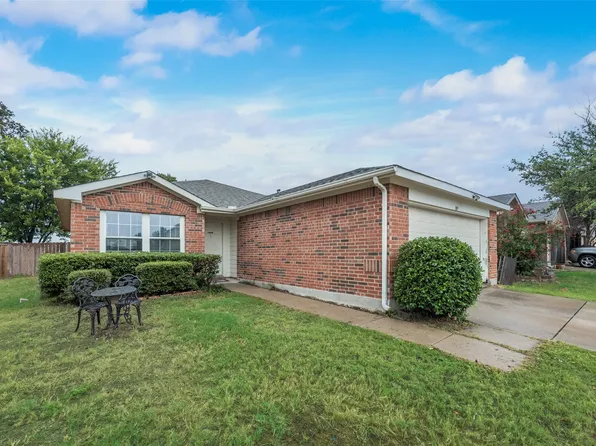 809 Prairie Dr, Aubrey, TX 76227