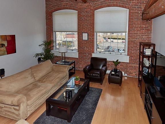 5th image of 555 S Water St APT 307