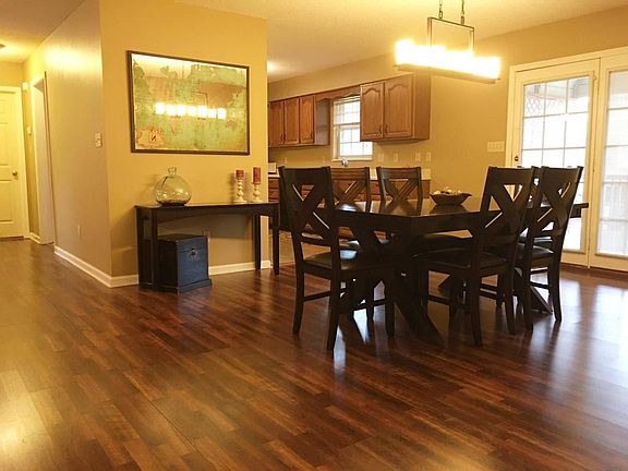 5th image of 3026 Shadow Brook Dr