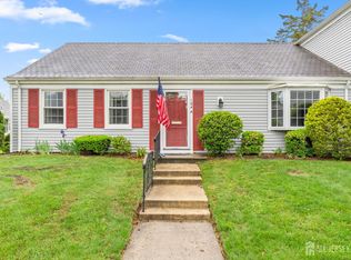 104 N Glenwood Ln #A, Monroe Township, NJ 08831
