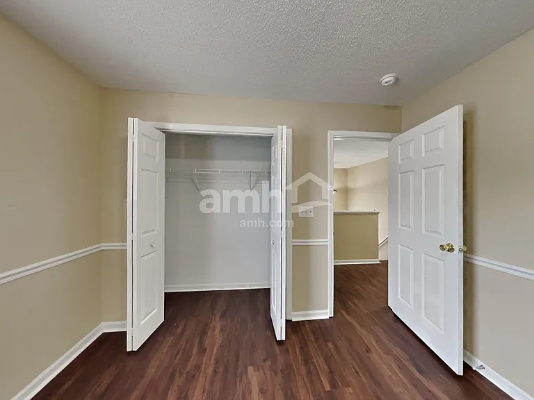 9772 Trail Dr — Photo 17