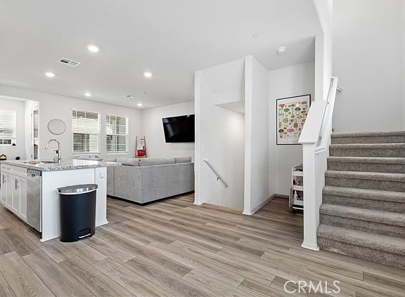 3rd image of 40845 Melrose Dr