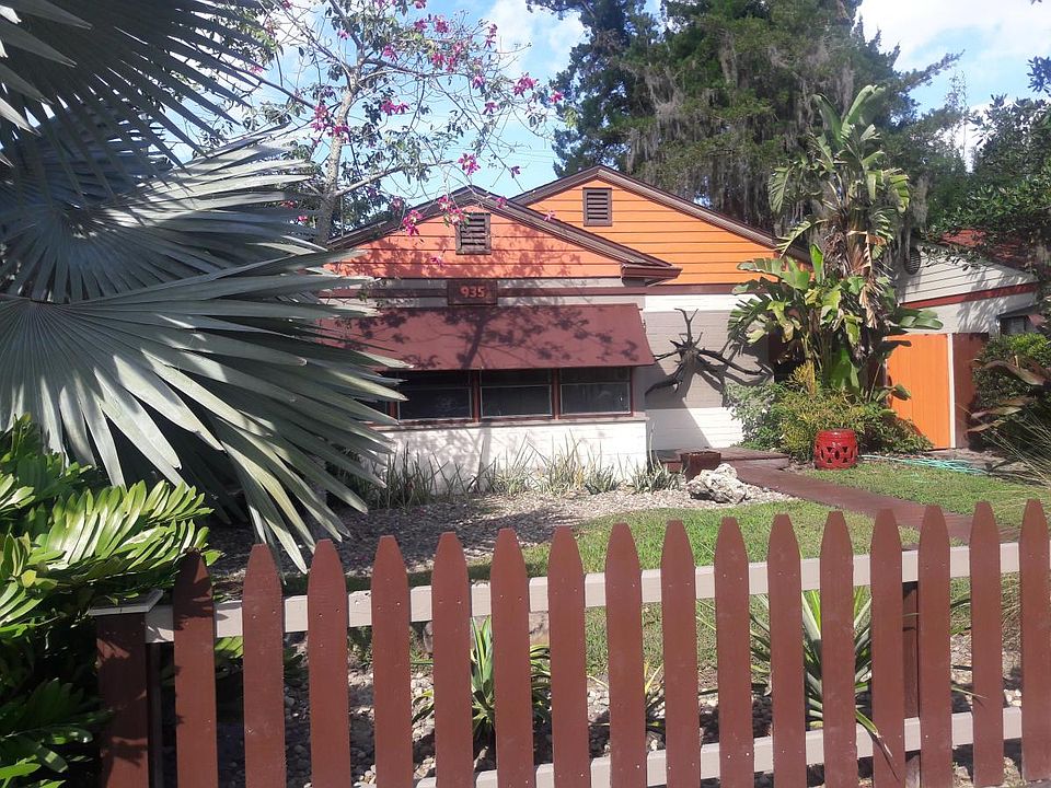 Corner Lot