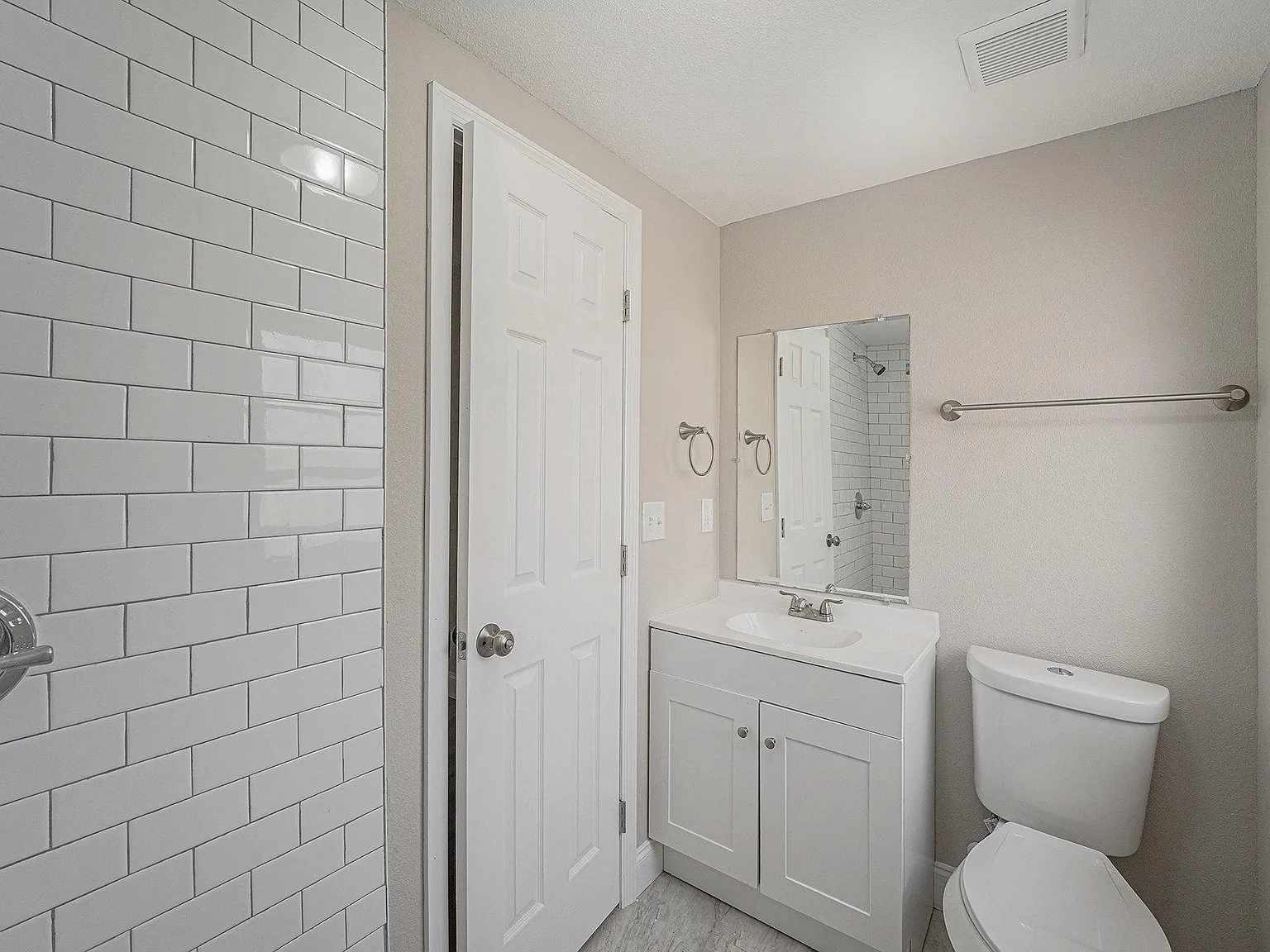 4 bed, 3.0 bath, 1732 sqft, $724 — Photo 4
