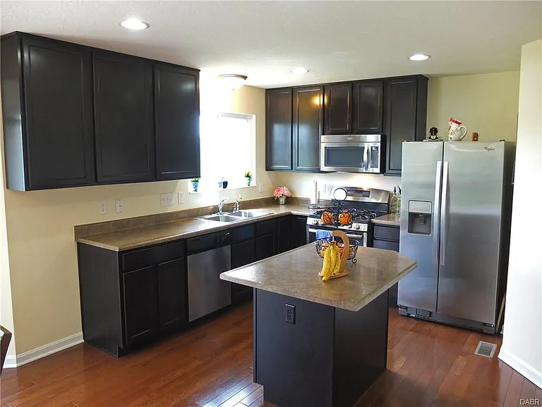 3 Shady Pines Ave — Photo 14